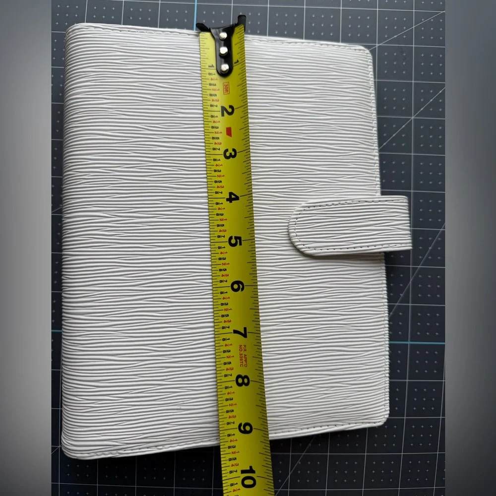 Binder - Picture 6 of 6